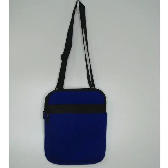 Travelocity Neoprene Padded Tablet Carrying Case - Picture 2 of 11